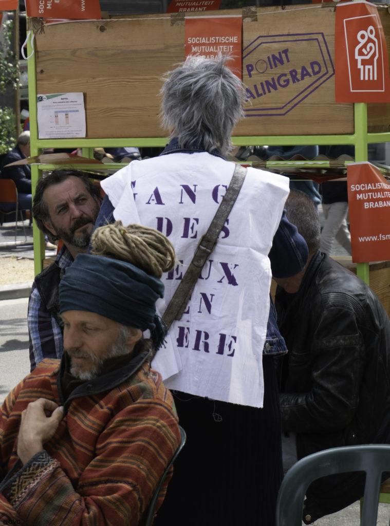 Le Gang participe à la fête du travail.